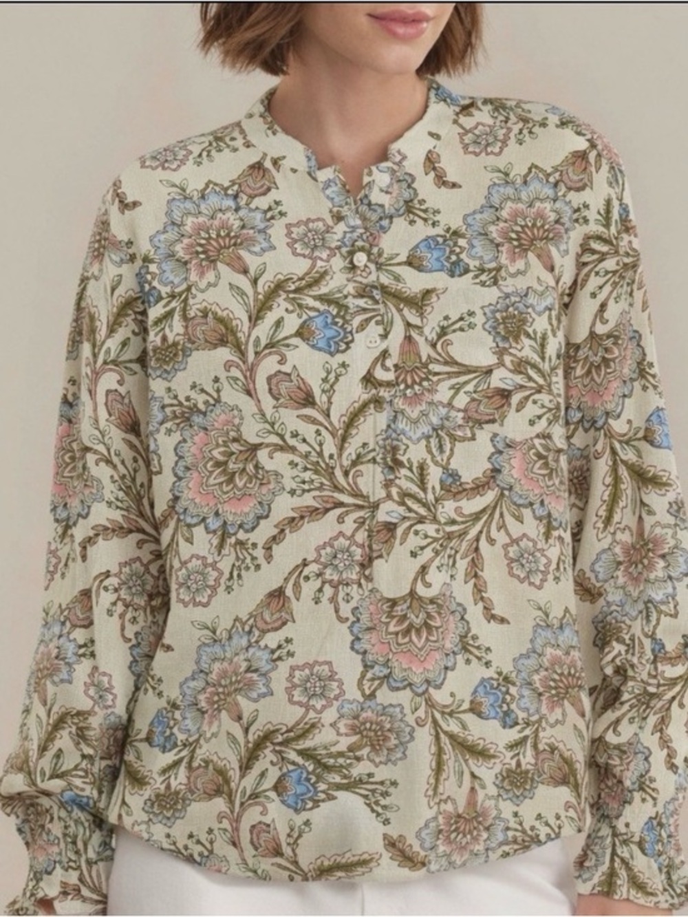 89th & Madison Floral Long Sleeve Pop Over Blouse in Cream Pastel Multi: L